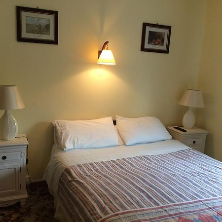 Palm Grove B&B Кашел Екстериор снимка